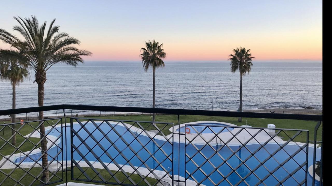 Mi Capricho B16 Beachfront Apartment 라칼라데미야스 외부 사진